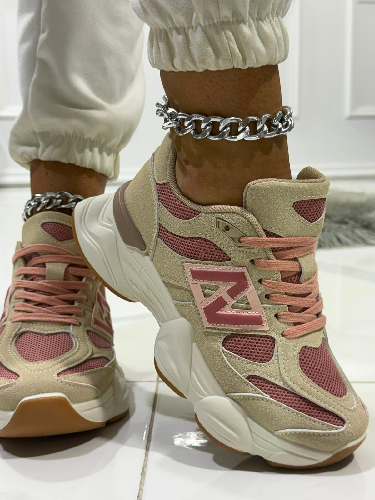 Γυναικεία Sneakers Vienna σε Ροζ Απόχρωση