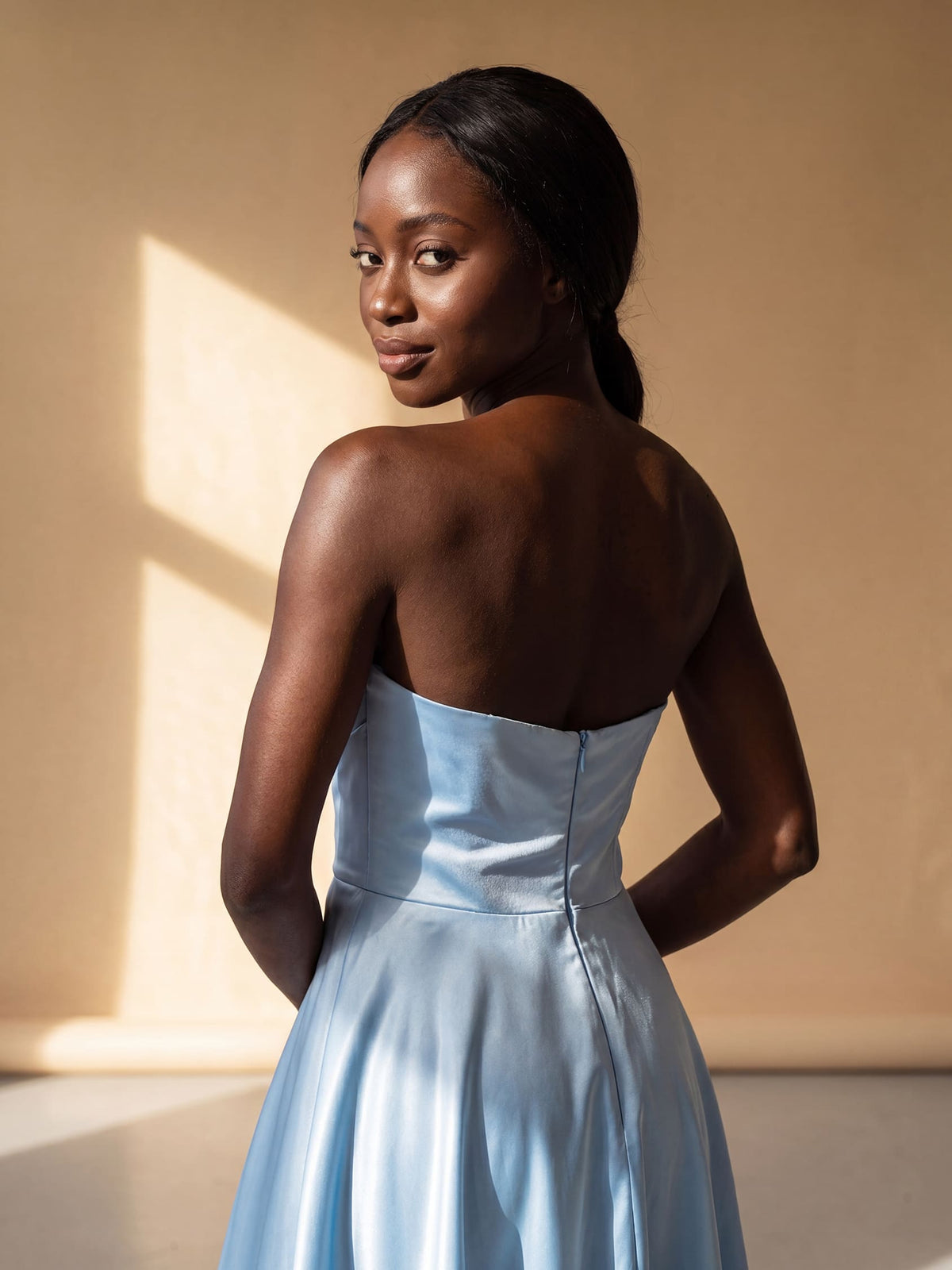 Γυναικείο Maxi Φόρεμα Ball Gown Σατέν με Δομημένο Μπούστο